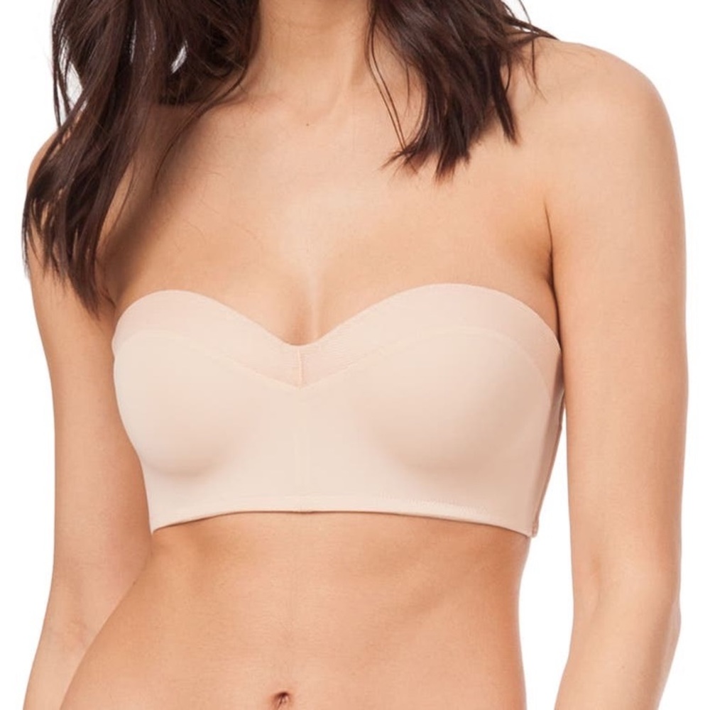 No-wire strapless bra, nearly brand new